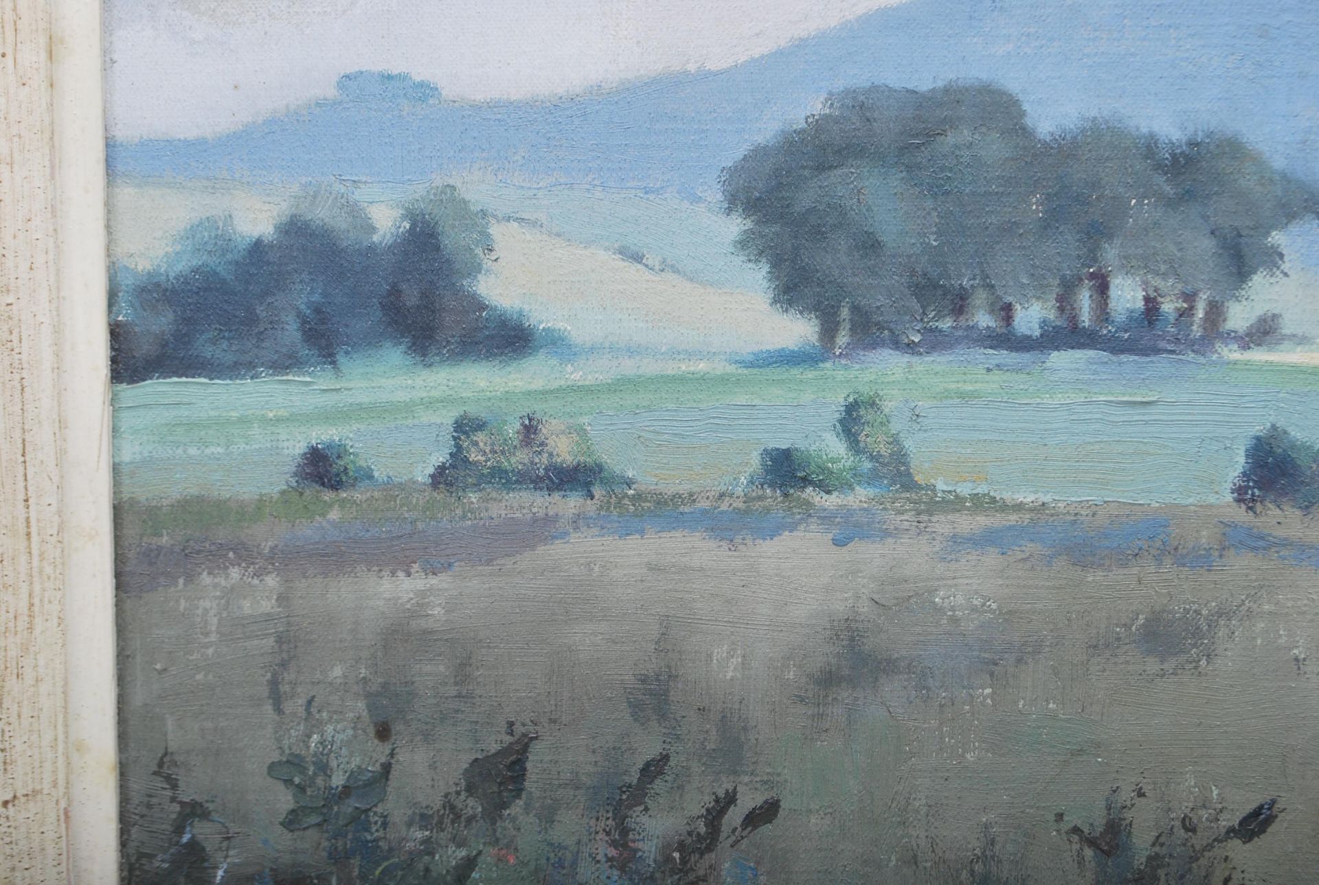 Gerald Lacoste - 'Litlington' - A mid 20th Century oil on canvas painting depicting a landscape - Bild 4 aus 8