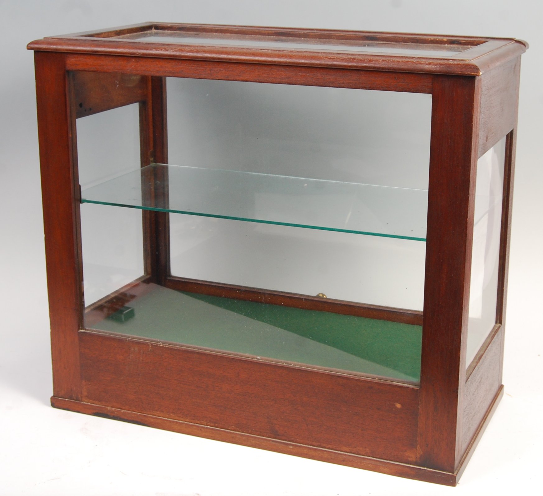 VINTAGE LATE 19TH / EARLY 20TH COUNTERTOP DISPLAY - Image 5 of 5