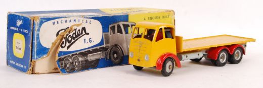 RARE VINTAGE SHACKLETON FODEN CLOCKWORK DIECAST MO