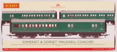 HORNBY 00 GAUGE BOXED SET SOMERSET & DORSET COACHES