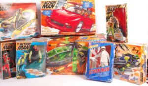 COLLECTION OF VINTAGE HASBRO ACTION MAN FIGURES & PLAYSETS