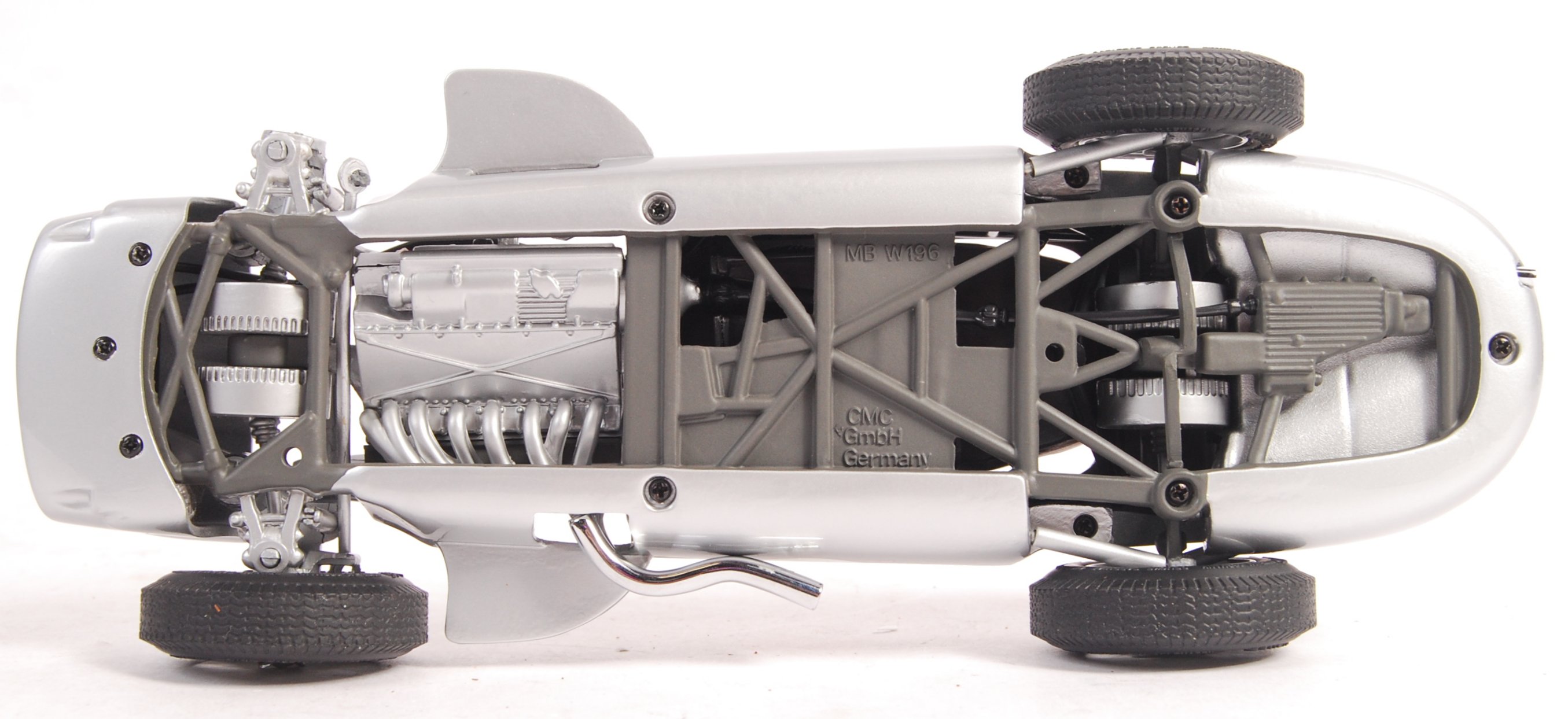 CMC 1/18 SCALE MERCEDES BENZ W196 #12 RACING CAR - Image 4 of 6
