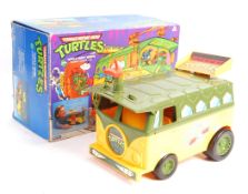 TEENAGE MUTANT NINJA TURTLES PLAYMATES PARTY WAGON PLAYSET