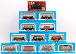 COLLECTION OF AIRFIX 00 GAUGE BOXED MODEL RAILWAY WAGONS
