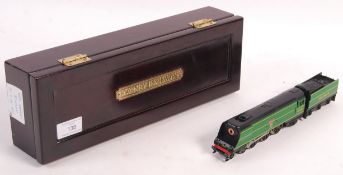 HORNBY 00 GAUGE MODEL RAILWAY TRAINSET LOCOMOTIVE