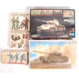 COLLECTION OF 1/35 SCALE MILITARY TANK PLASTIC KIT