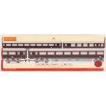 HORNBY 00 GAUGE BOXED SET ' THE ROYAL TRAIN COACHES '