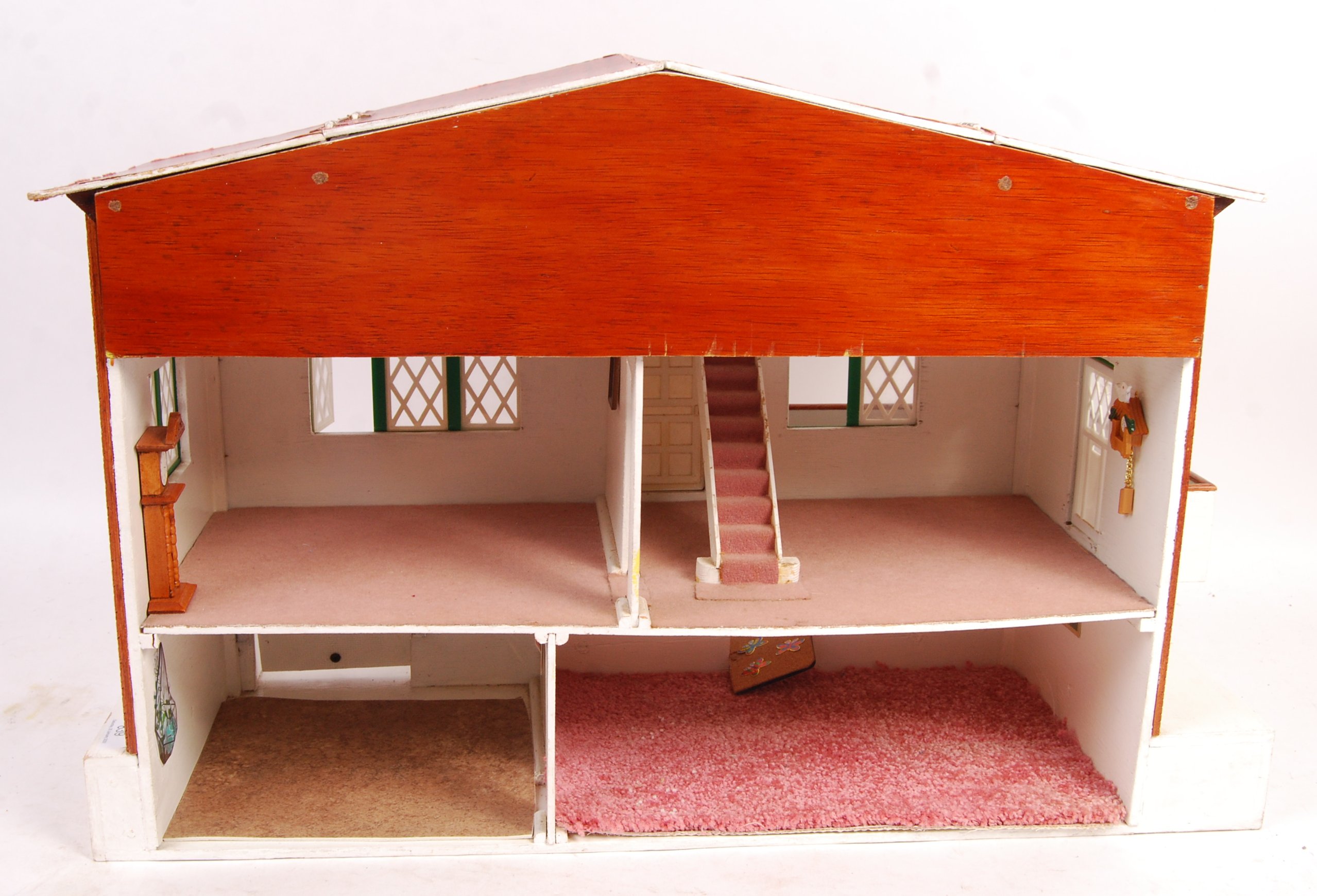 CHARMING 1960'S SWISS CHALET DOLLS HOUSE AND FURNITURE - Image 4 of 4