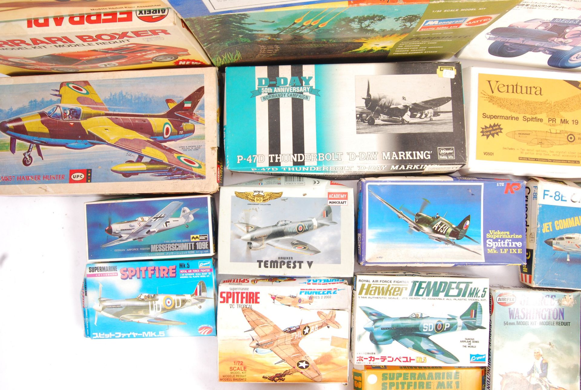 LARGE COLLECTION ASSORTED VINTAGE PLASTIC MODEL KITS - Image 4 of 5