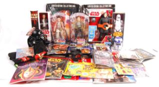 LARGE COLLECTION OF STAR WARS MERCHANDISE AND TOYS