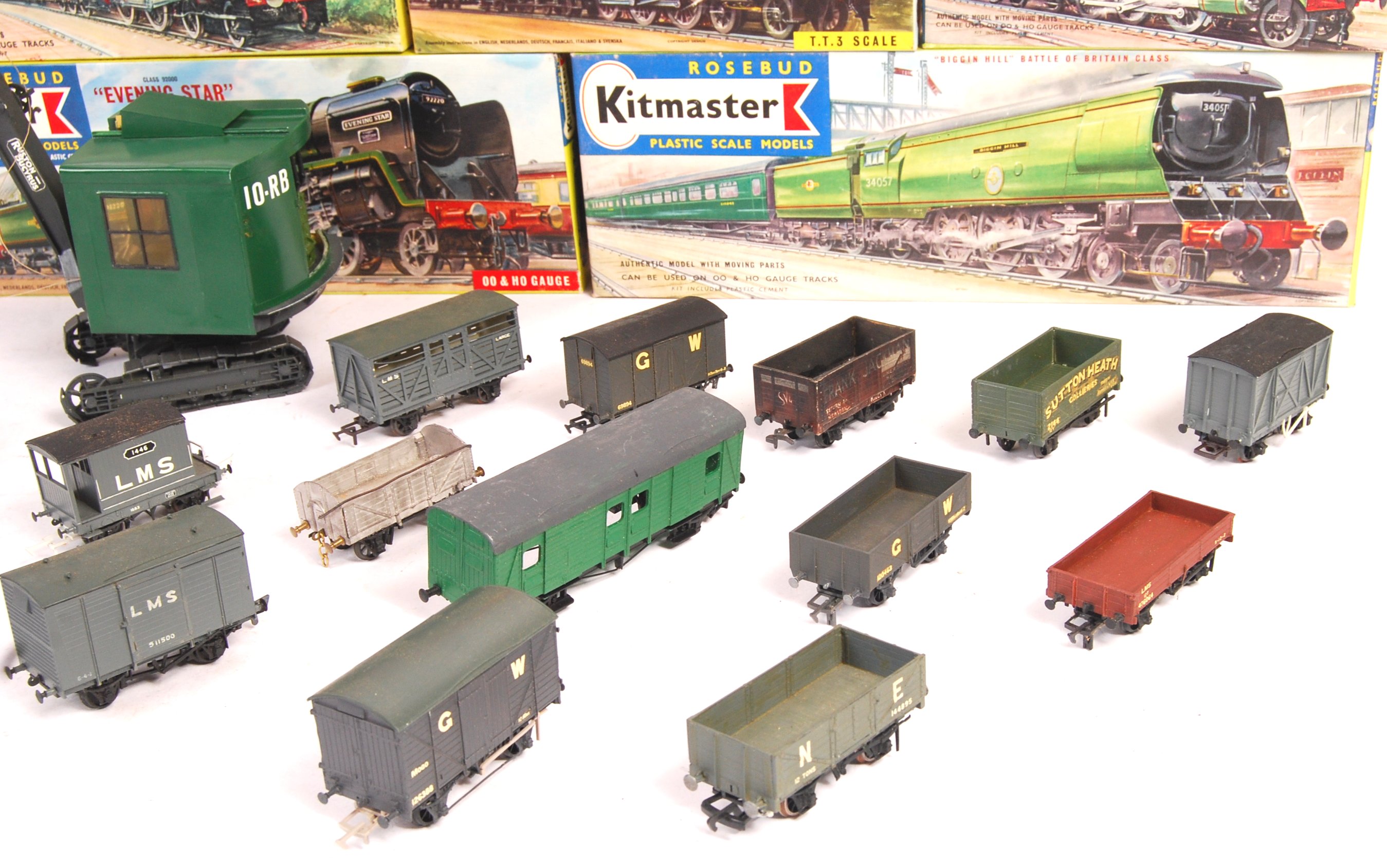 COLLECTION OF ASSORTED KIT BUILT MODEL RAILWAY LOCOS AND WAGONS - Image 3 of 6