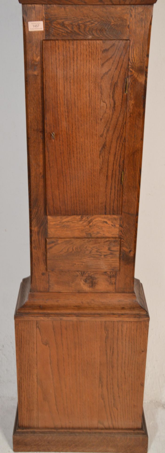 An early 20th Century long case grandfather clock having an oak body, the movement marked R G - Bild 3 aus 5