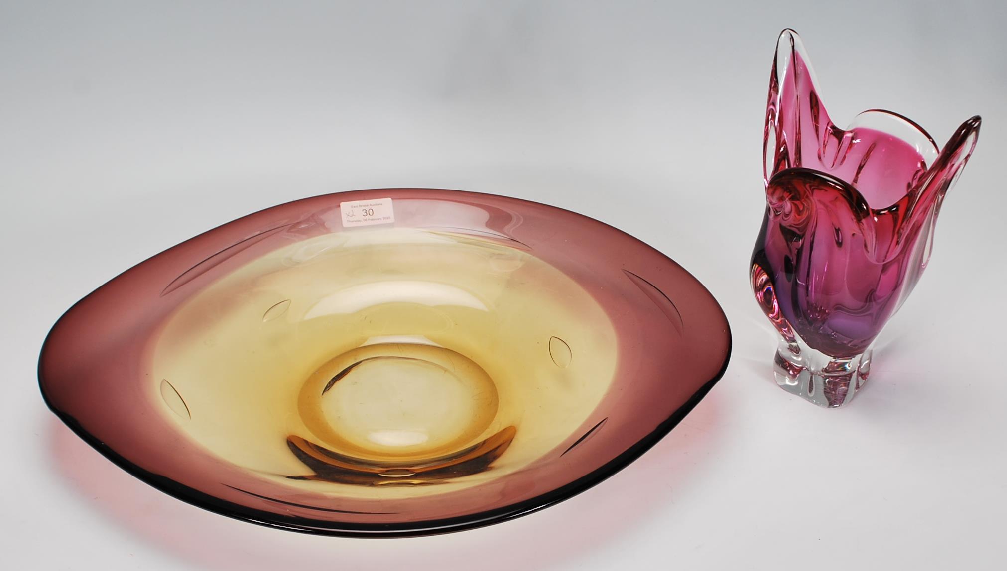 Art Glass - A retro 20th Century oval glass table centrepiece / bowl of cherry and amber colour - Image 2 of 13