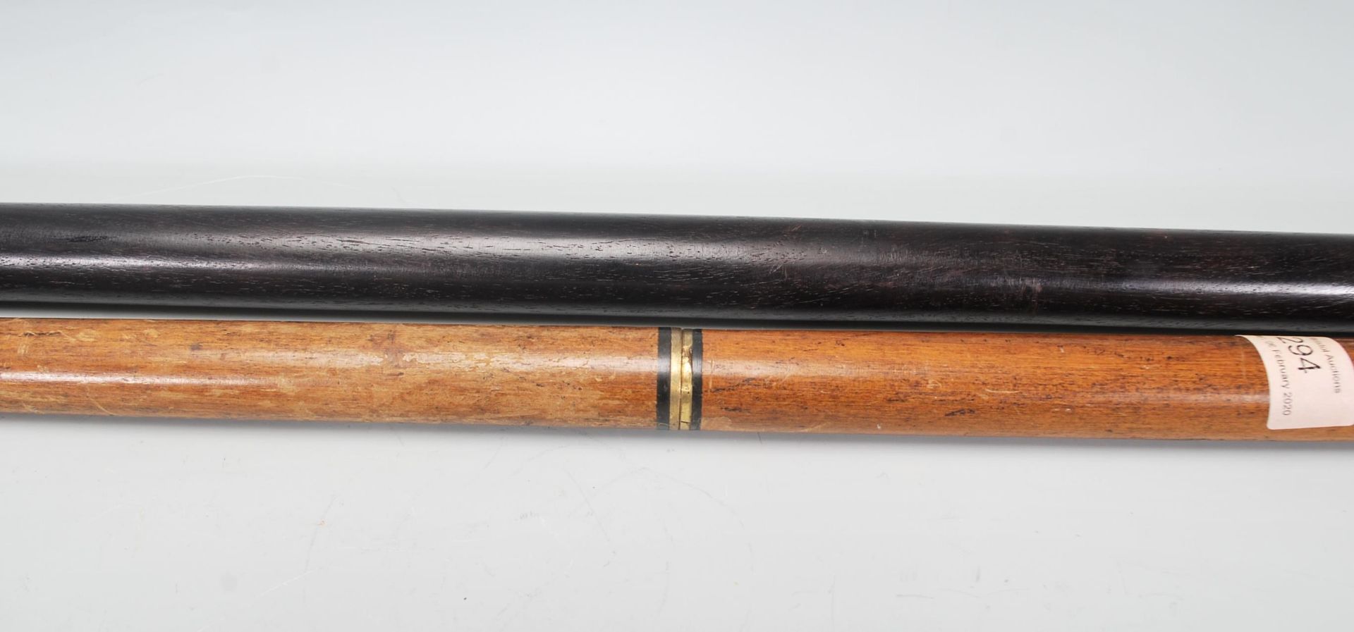 A 20th Century walking stick cane having a tapering wooden shaft with a brass handle to the top - Bild 4 aus 8