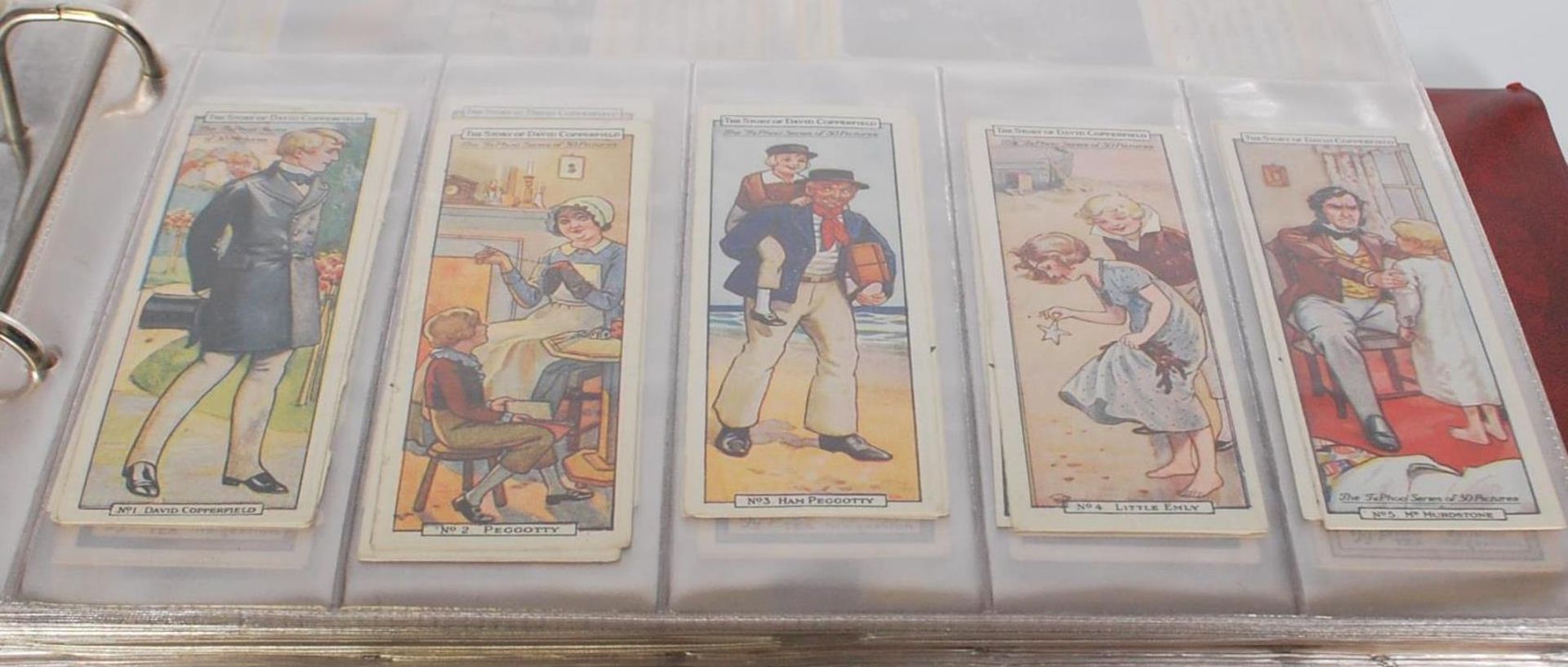 An album of vintage TyPhoo tea trade cards in full sets. The complete sets include "Thy.Phoo - - Bild 3 aus 6