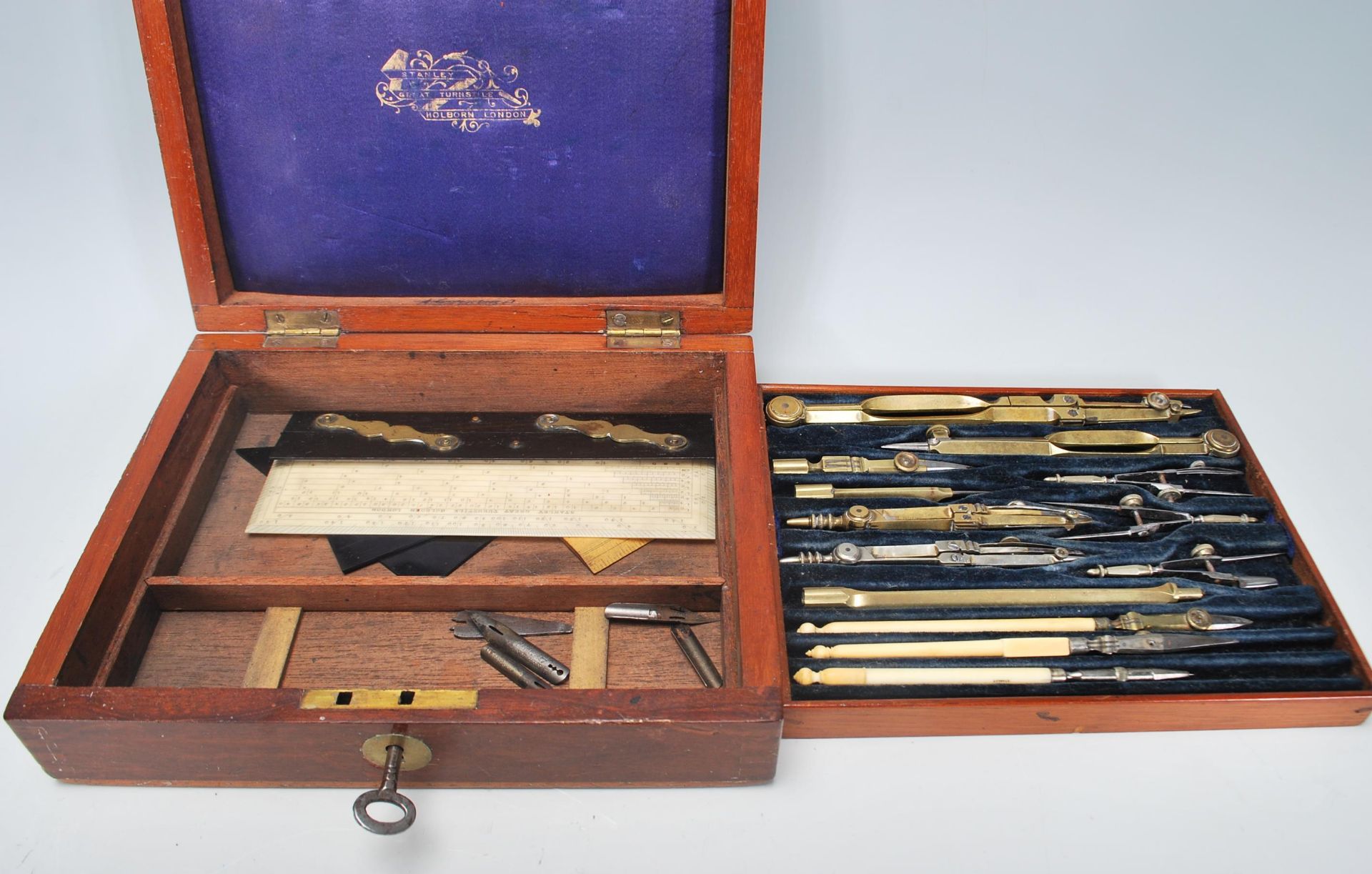 A late 19th Century wooden cased draughtsman set having a fitted blue velvet lined interior complete - Bild 4 aus 5