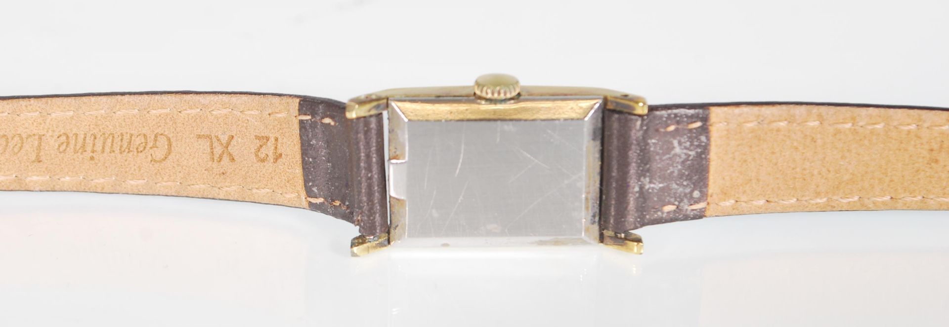 A vintage 1970's ladies Omega wrist watch having a rectangular face with a champagne dial with - Bild 7 aus 9