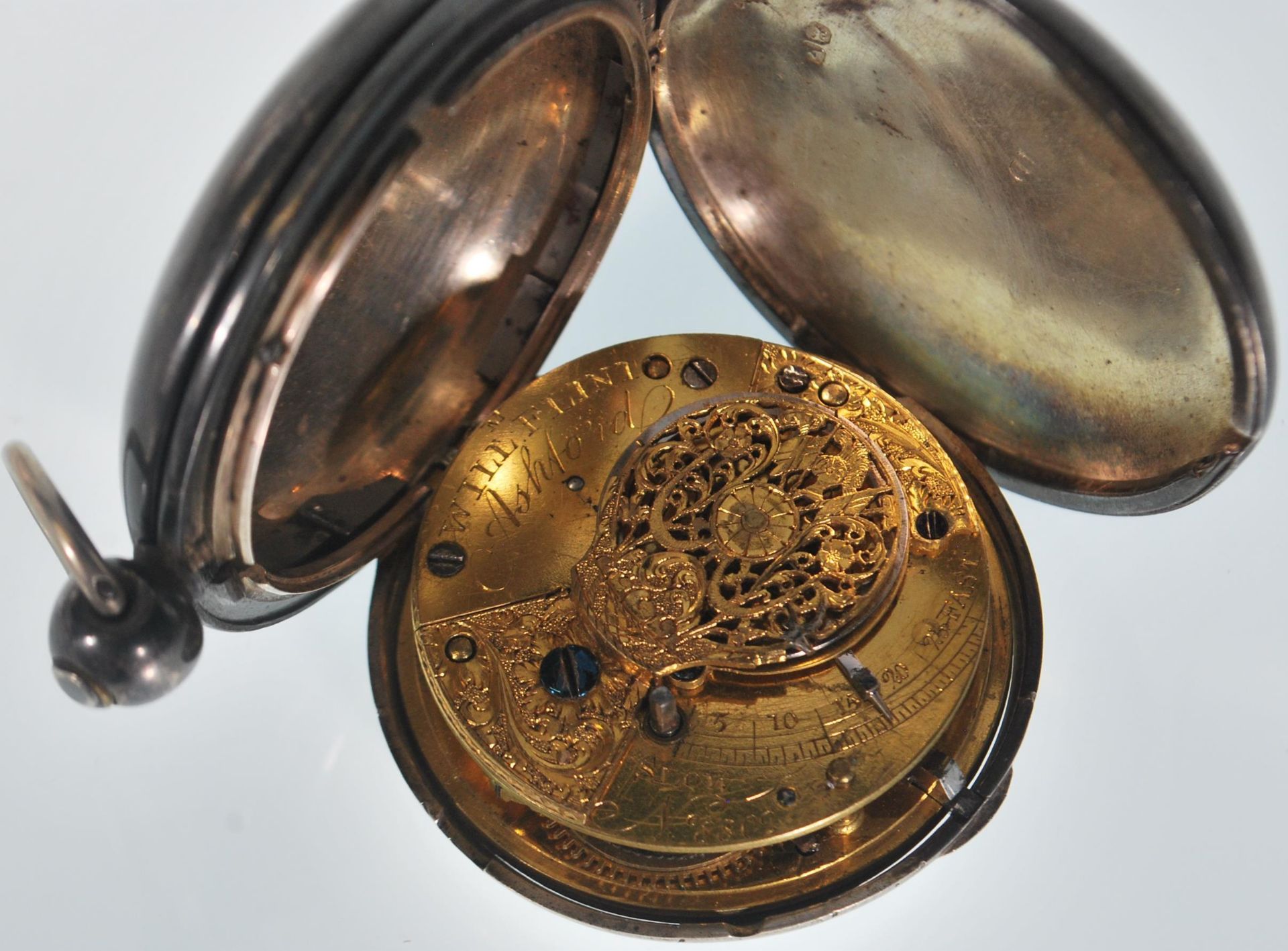 A 19th Century Georgian silver full hunter fusee movement pocket watch, the movement marked for Will - Bild 3 aus 5