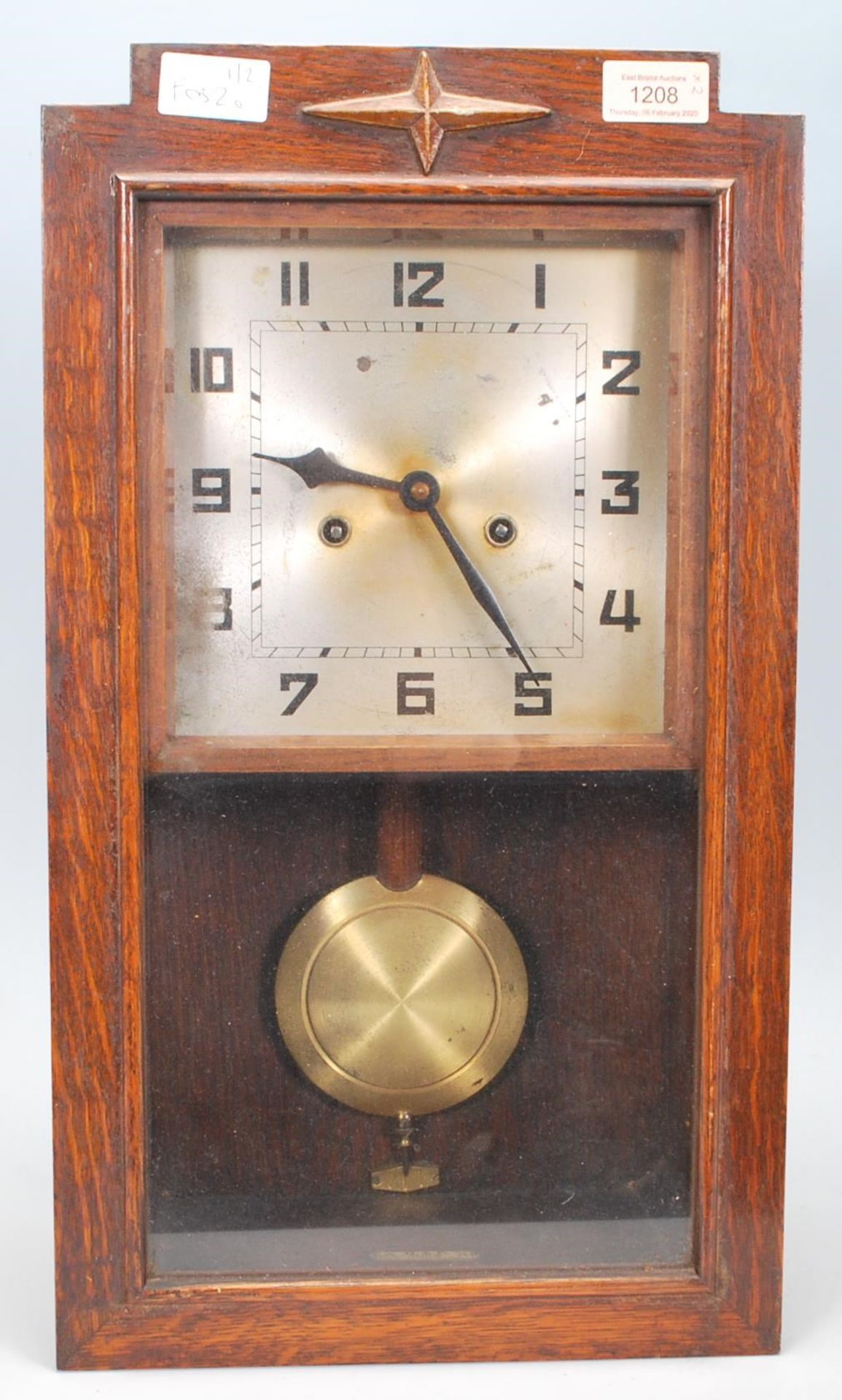 An early 20th century dome top mantel clock with silvered dial and inset brass Westminster chime - Bild 3 aus 18