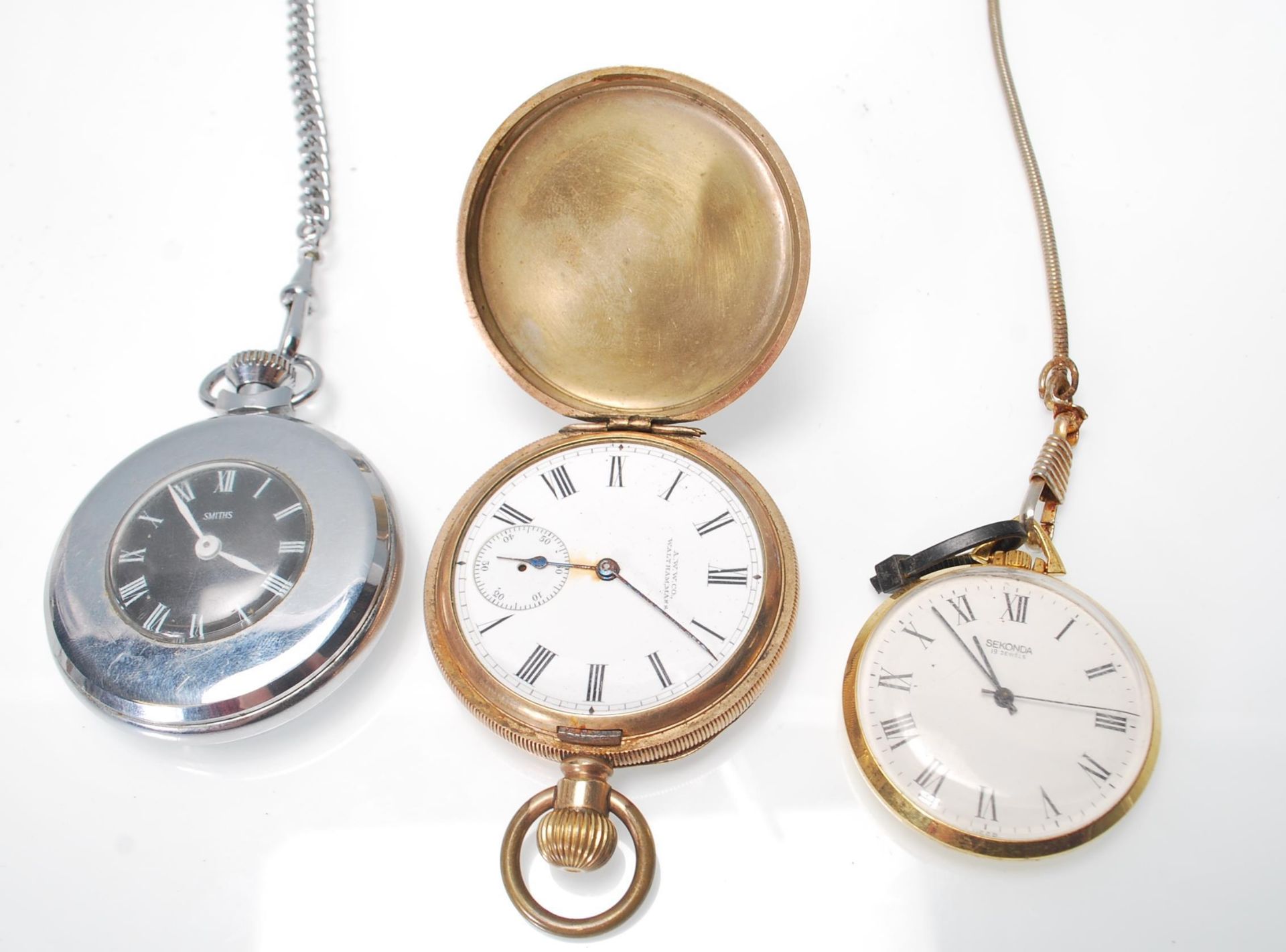 A mixed collection of vintage wrist and pocket watches to include a gold plated full hunter pocket - Bild 5 aus 8