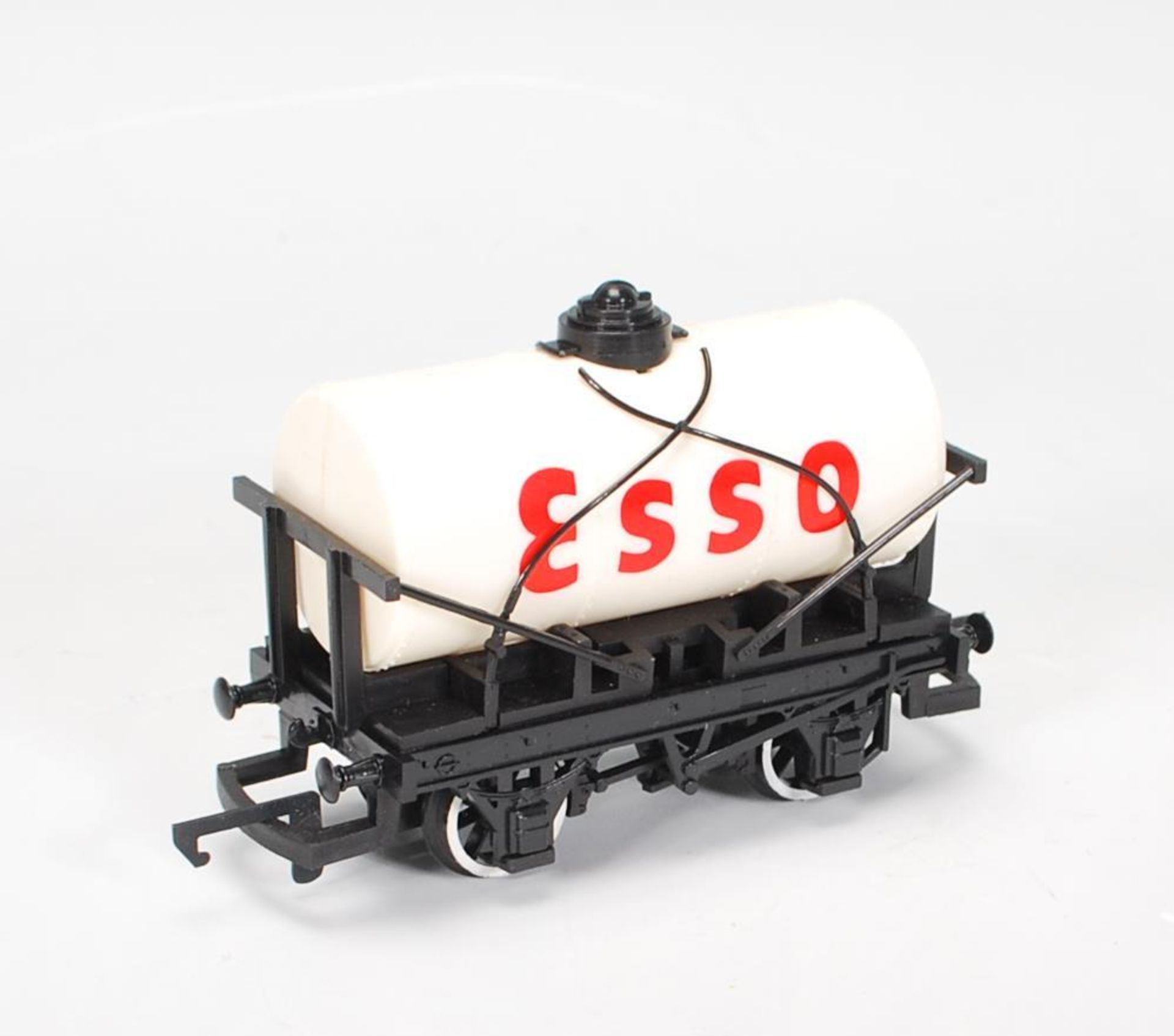 An original Hornby made 00 gauge model railway locomotive engine train set '' Freight Hauler ''