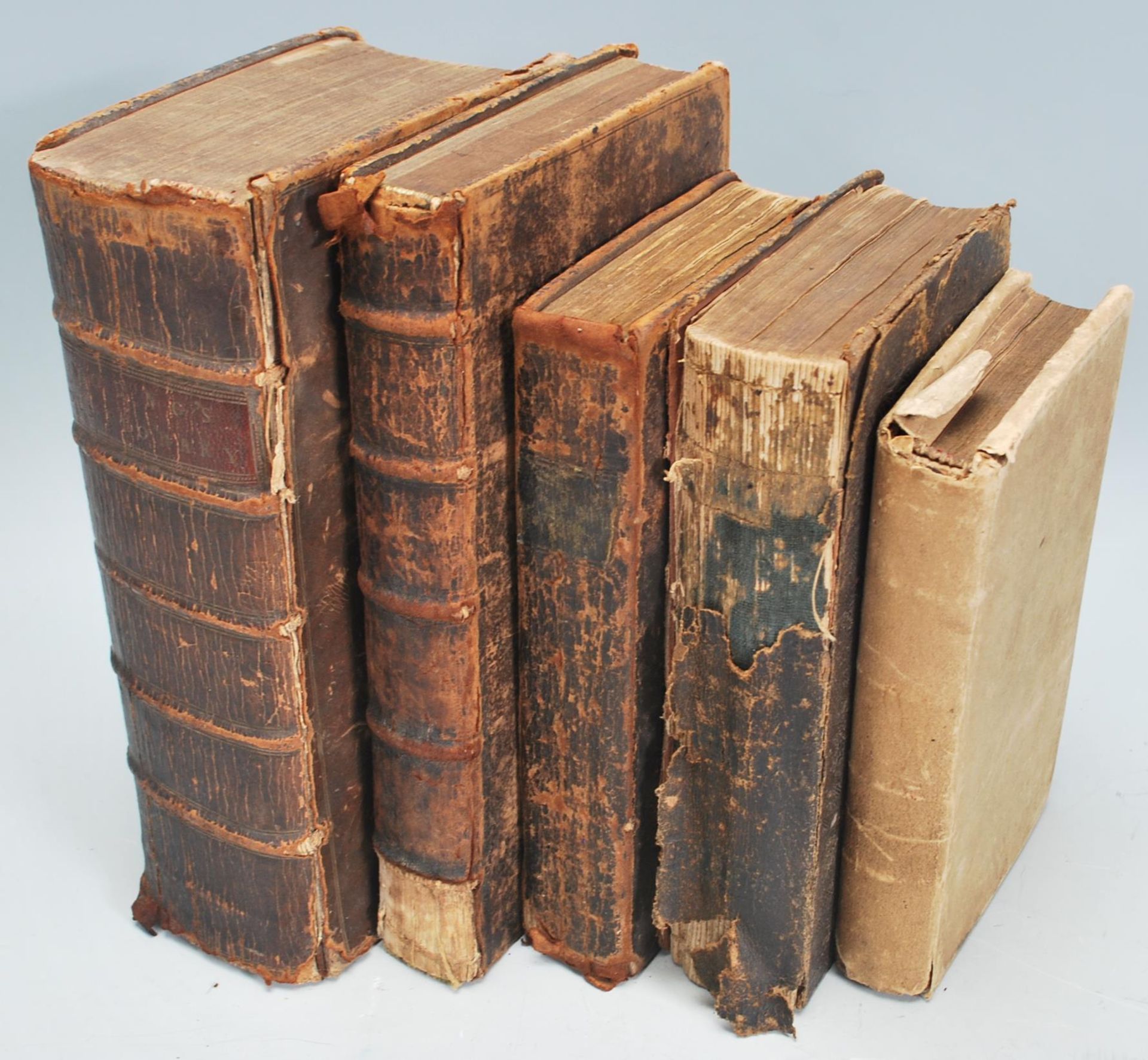 A collection of antique 18th Century and 19th Century books to include a Holy Bible dated 1831, W. - Bild 2 aus 9