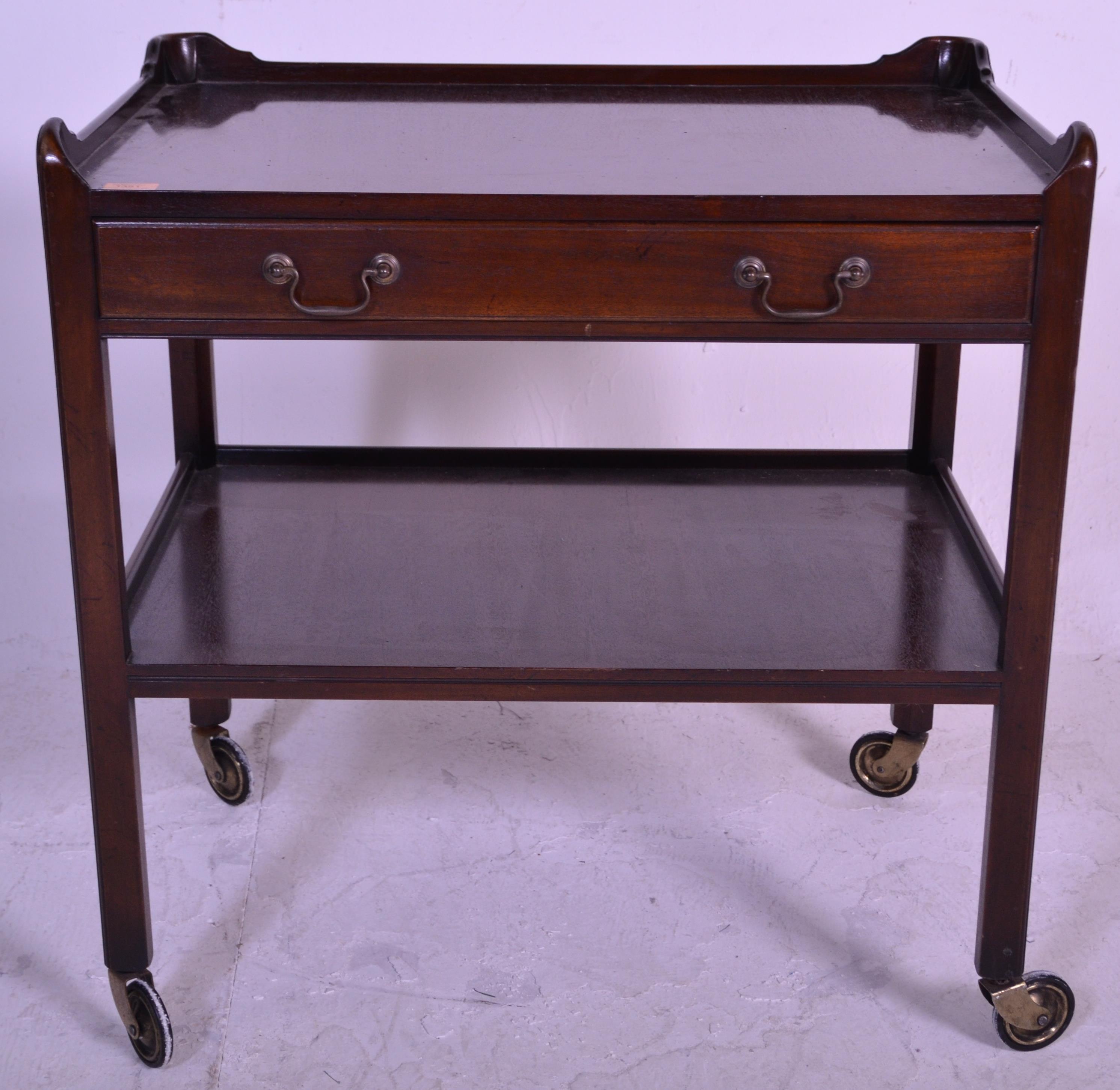 A good quality mahogany Georgian revival tray top table / trolley together with a good mahogany - Image 4 of 5