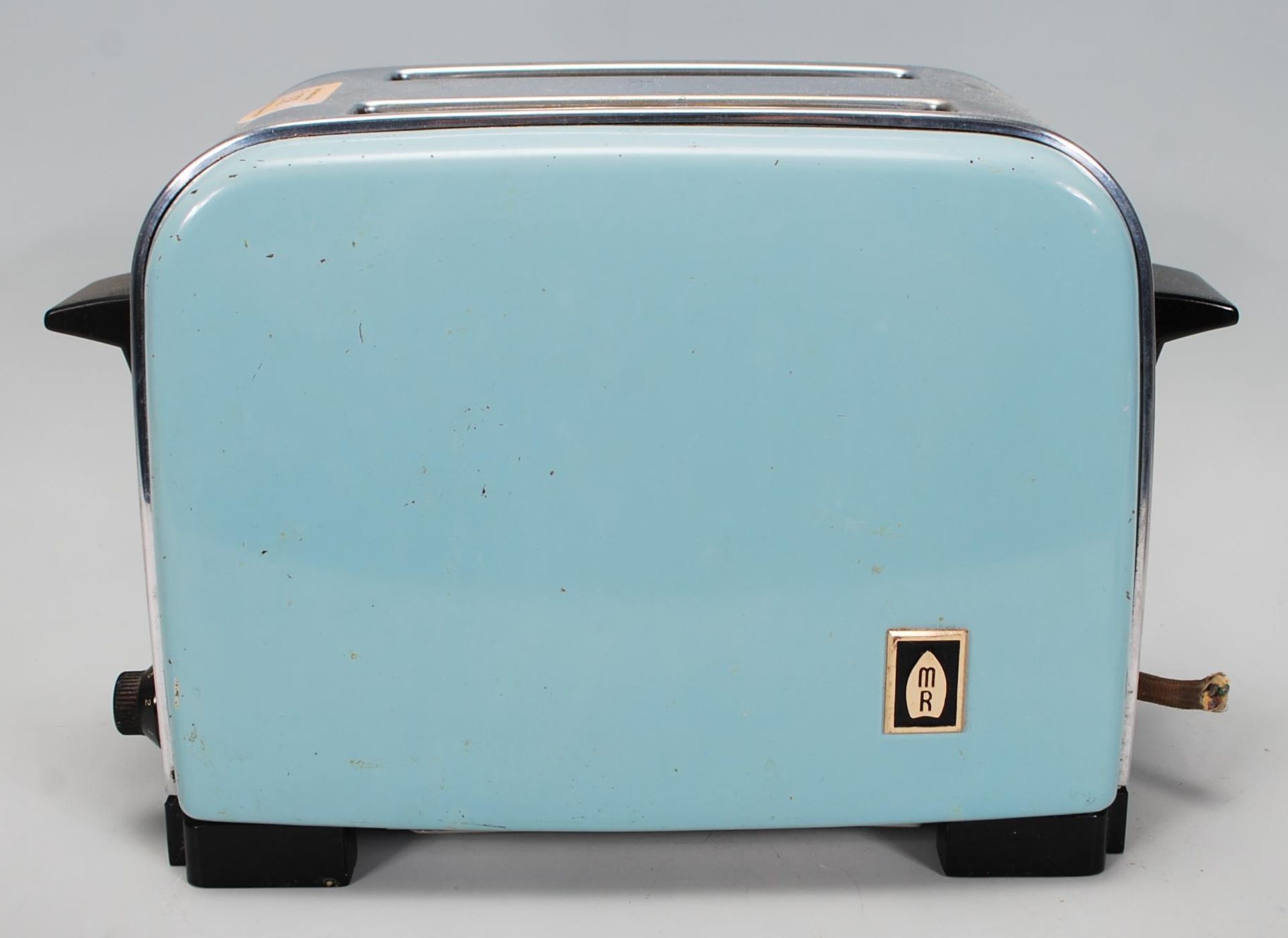 A small group of vintage retro 20th Century Morphy Richards appliances to include a baby blue and - Bild 7 aus 8