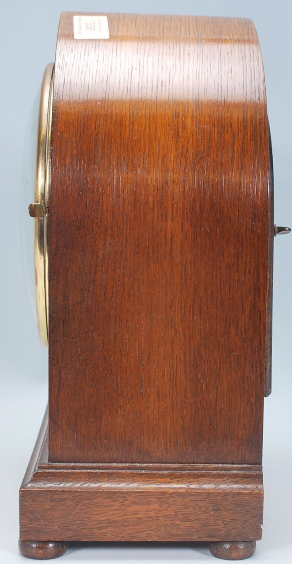 An early 20th century mahogany cased English bracket clock having inset 8 day brass movement. The - Bild 7 aus 7