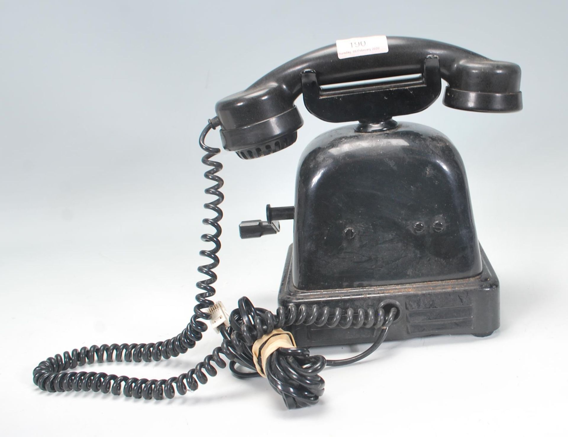 A vintage retro mid Century early plastic telephone having a domed body with rotating dial and - Bild 5 aus 5