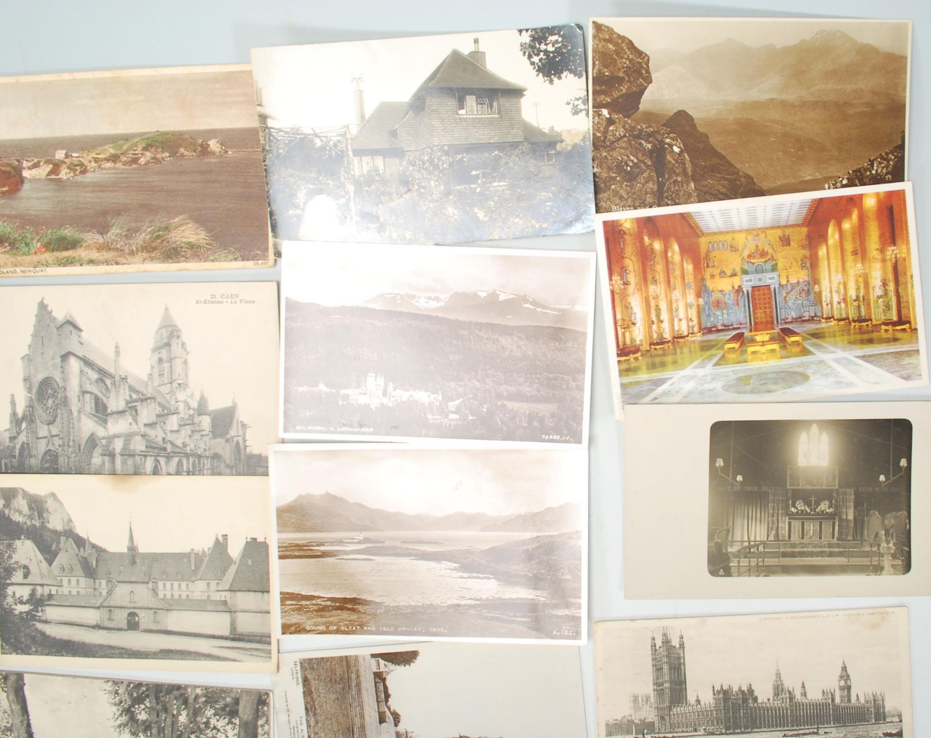 A large collection of postcards dating from the 19th Century onwards to include a selection of - Image 4 of 6
