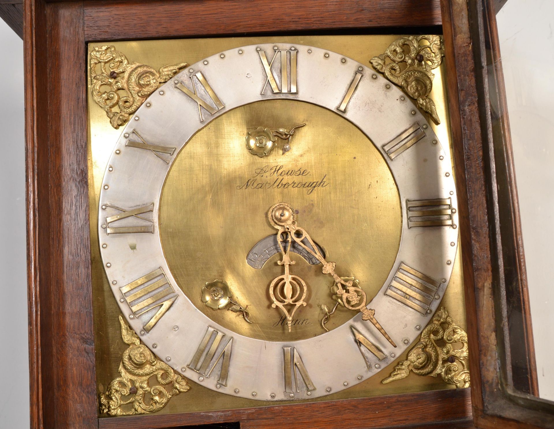 A 19th century West Country oak crossbanded brass faced longcase clock by A House of Marlborough. - Bild 2 aus 6