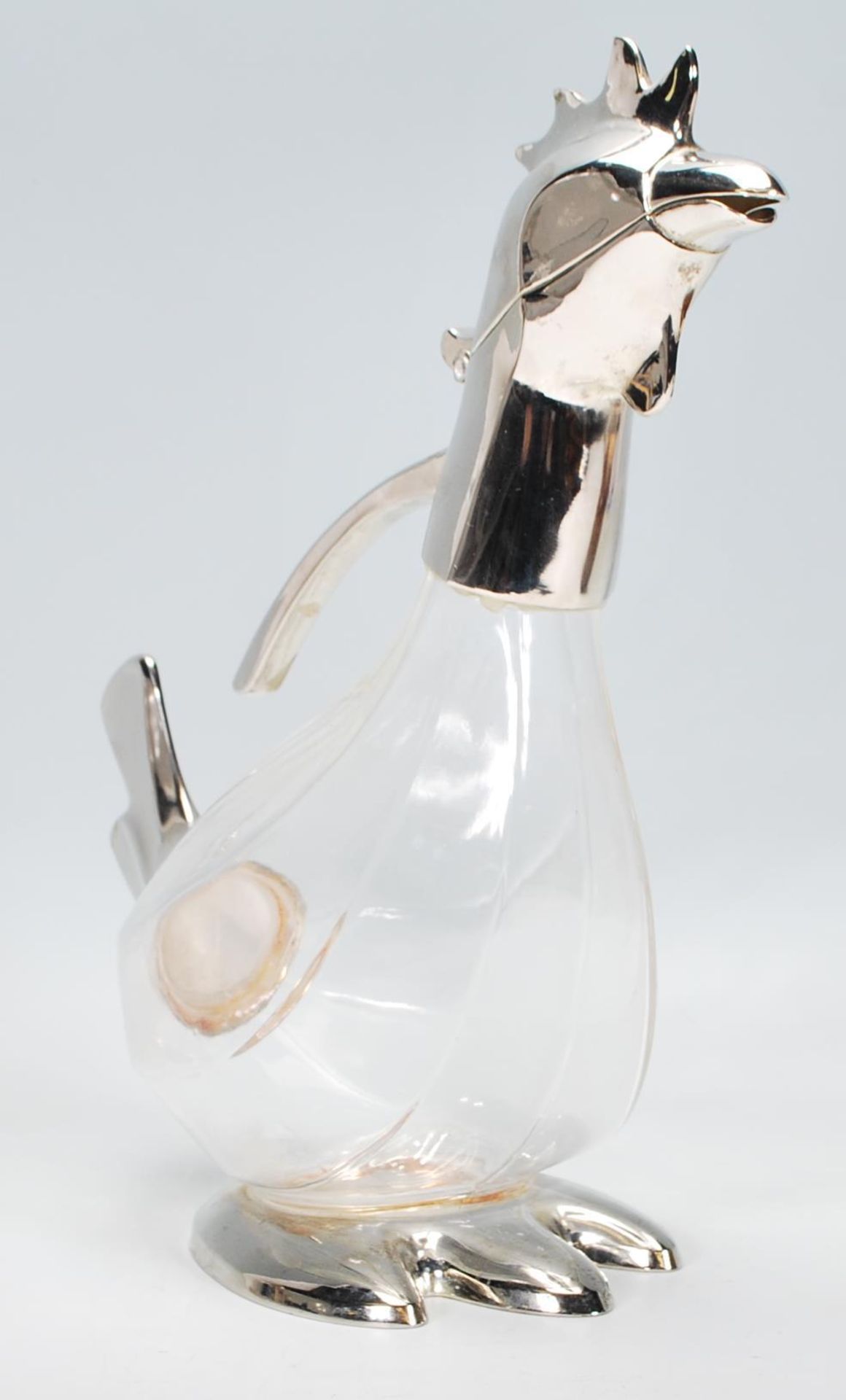 A contemporary glass and silver plated decanter / water jug modelled as a cockerel, moulded glass - Image 6 of 9