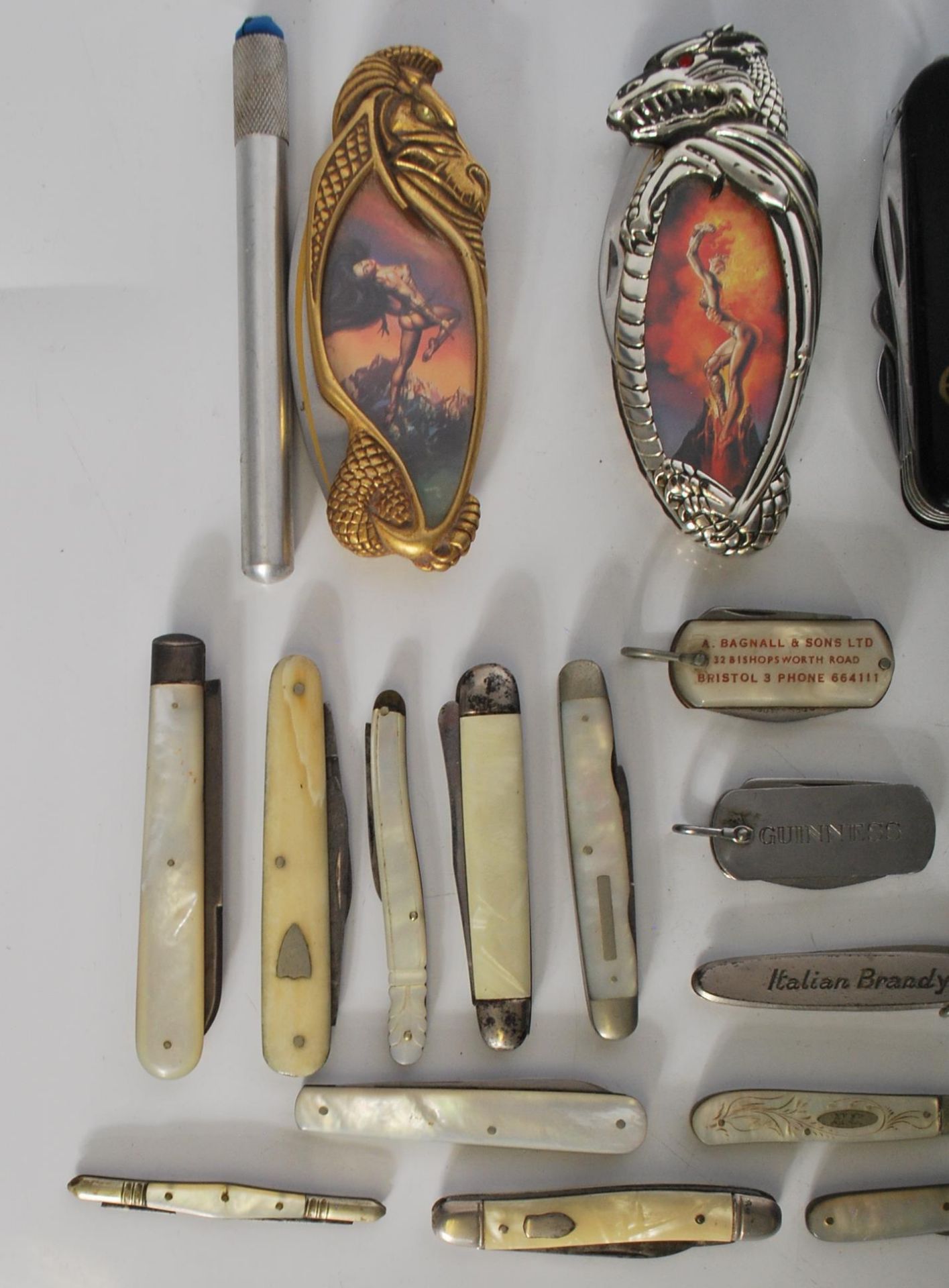 A collection of pocket knives of varying sizes and ages to include a vintage GPO Joseph Allen & Sons - Bild 3 aus 10