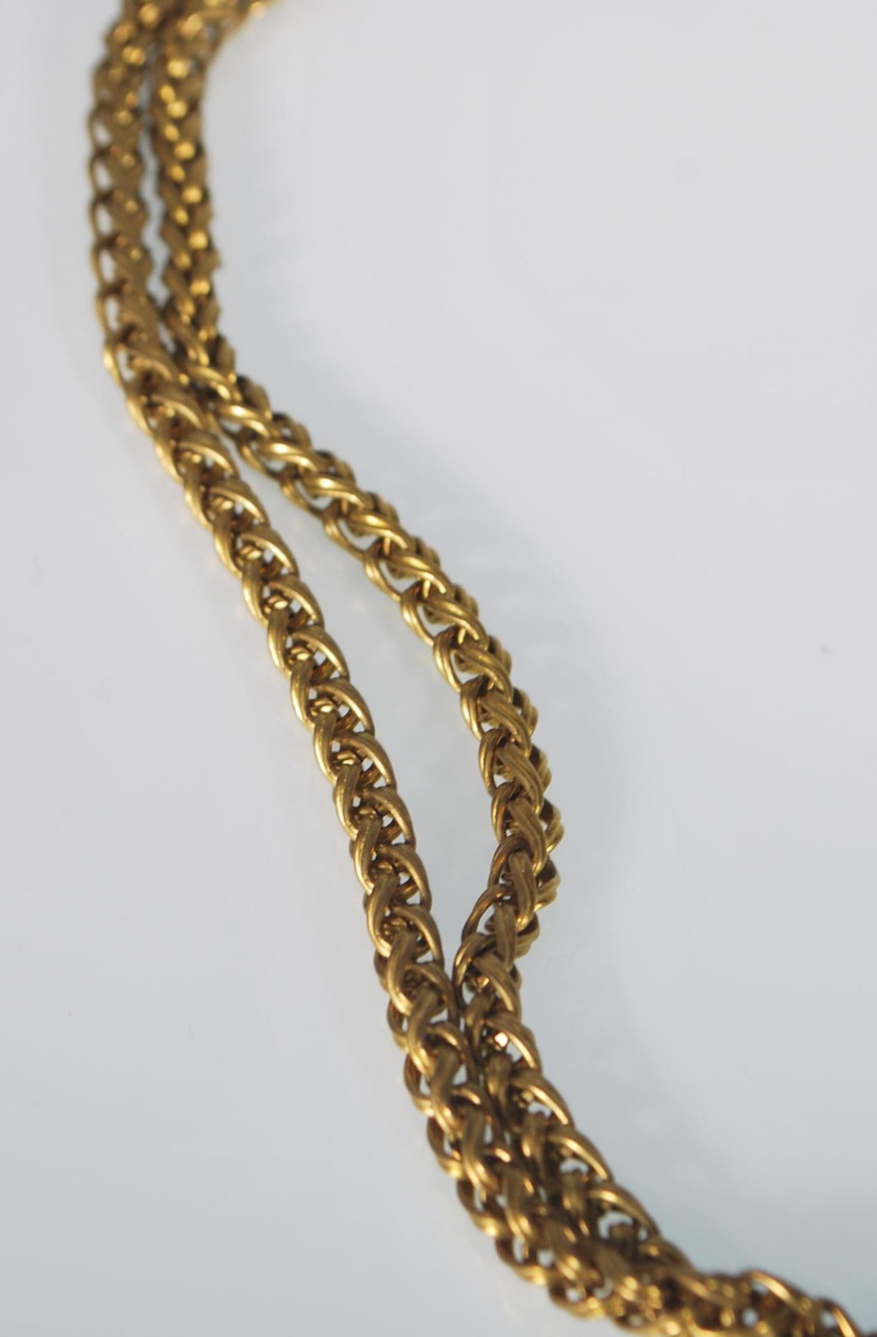 A 20th Century brass guard watch chain with woven links and a spring ring clasp. Measures: 62 - Bild 5 aus 5