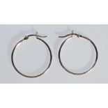 A pair of ladies silver hoop earrings. Measures: 2.9cm. Weight: 3.0g.