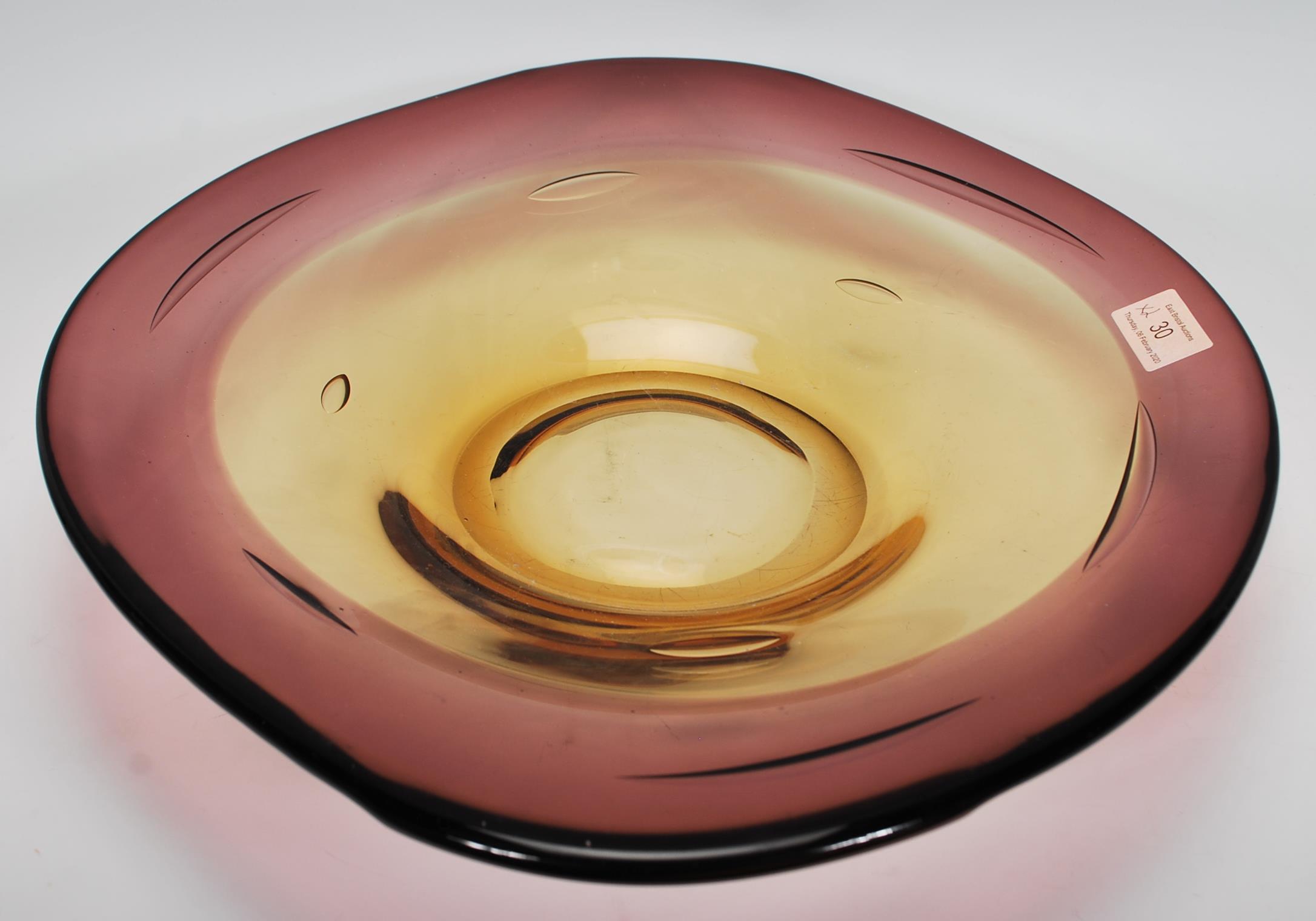 Art Glass - A retro 20th Century oval glass table centrepiece / bowl of cherry and amber colour - Image 4 of 13