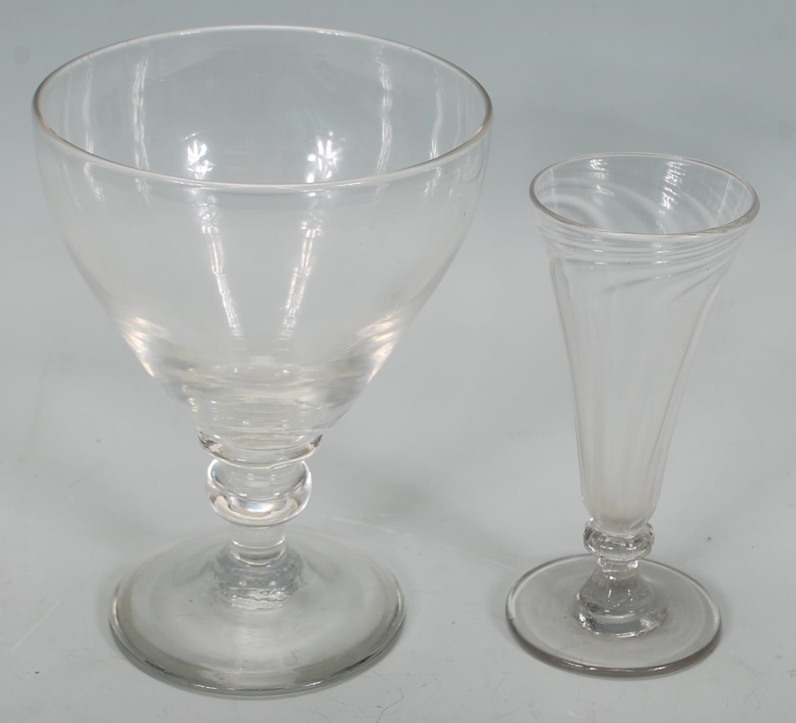 A large 19th Century Victorian glass rummer. The f - Image 2 of 4