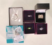 A collection of six ladies silver dress rings to i