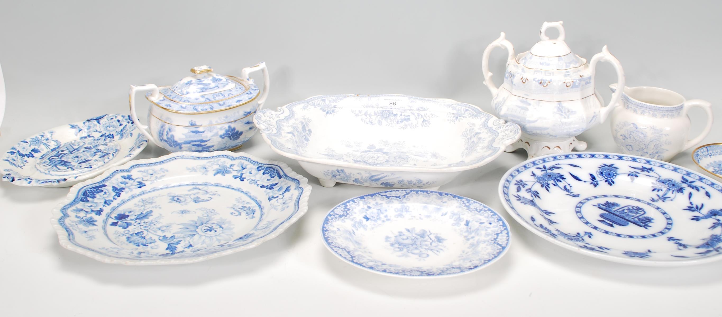 A collection of blue and white English ceramics da - Image 2 of 11