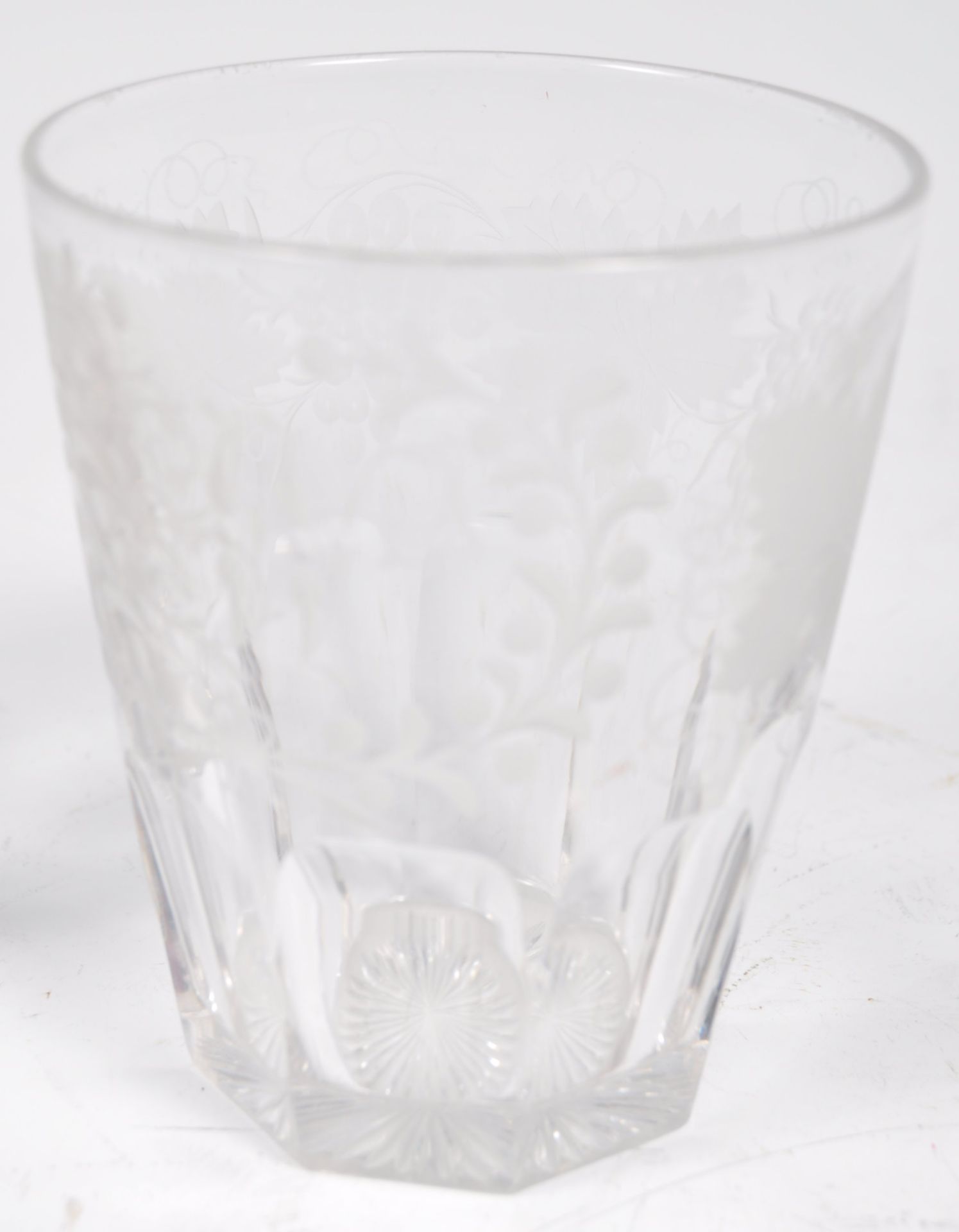 PAIR OF 19TH CENTURY ETCHED DRINKING GLASSES GRAPE & VINE - Bild 2 aus 6