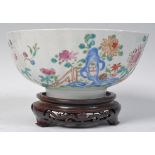 18TH CENTURY CHINESE PORCELAIN BOWL ON WOODEN STAND