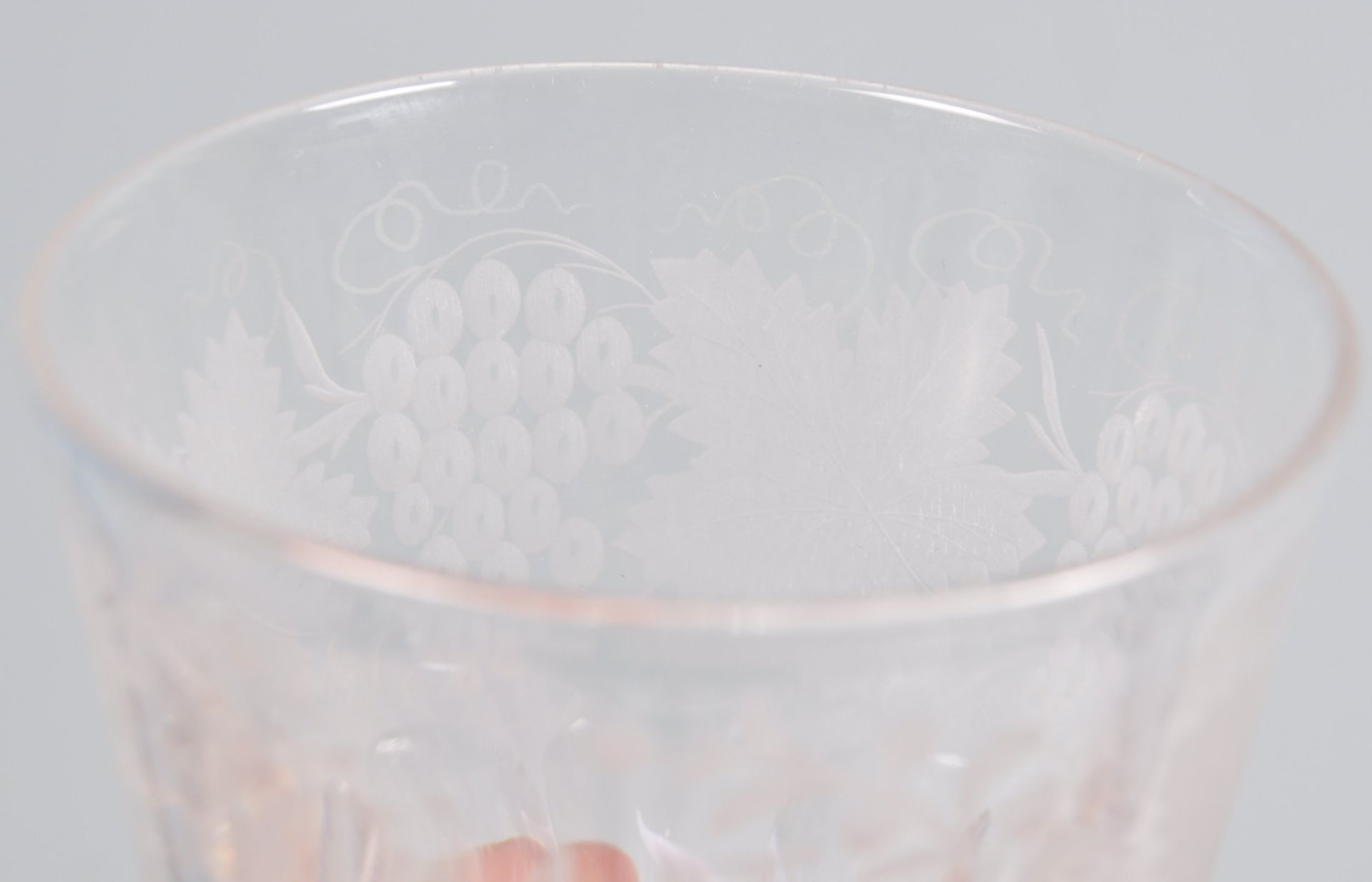 PAIR OF 19TH CENTURY ETCHED DRINKING GLASSES GRAPE & VINE - Bild 3 aus 6