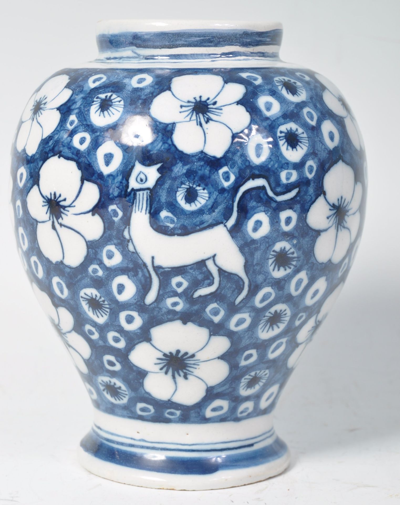 EARLY 19TH CENTURY DUTCH DELFT POTTERY VASE