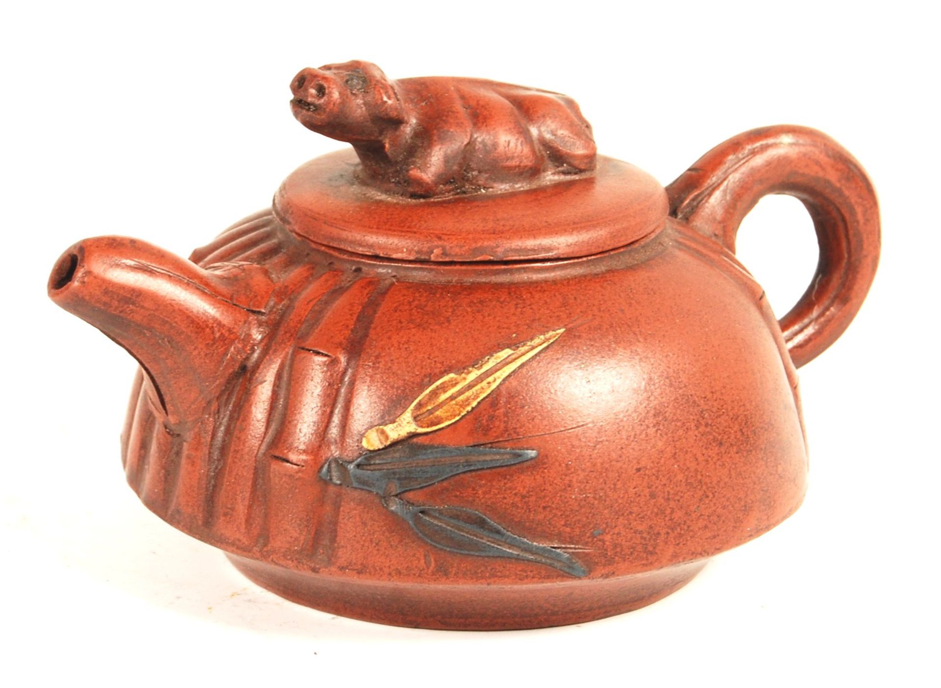19TH CENTURY CHINESE YIXING POTTERY TEAPOT