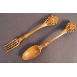 VICTORIAN BOXWOOD CARVED ROYAL ALBERT HALL PRESENTATION SERVERS