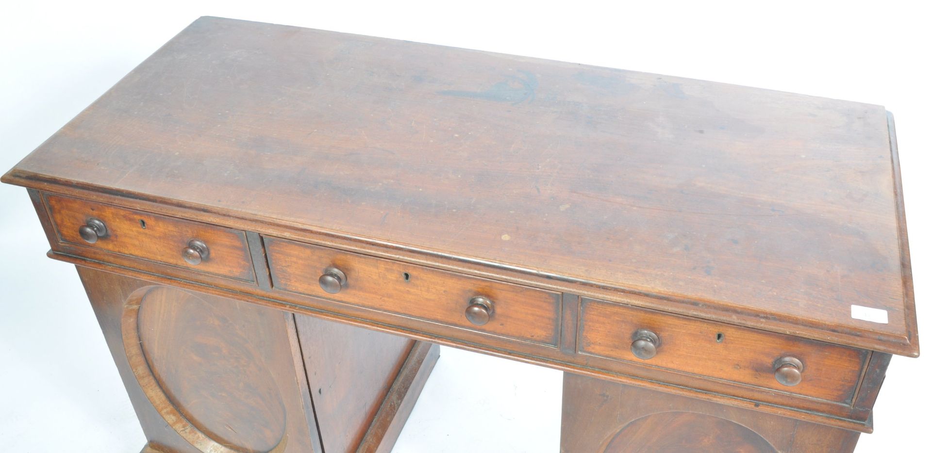 19TH CENTURY ANTIQUE TWIN PEDESTAL KNEEHOLE WRITING DESK - Image 3 of 6