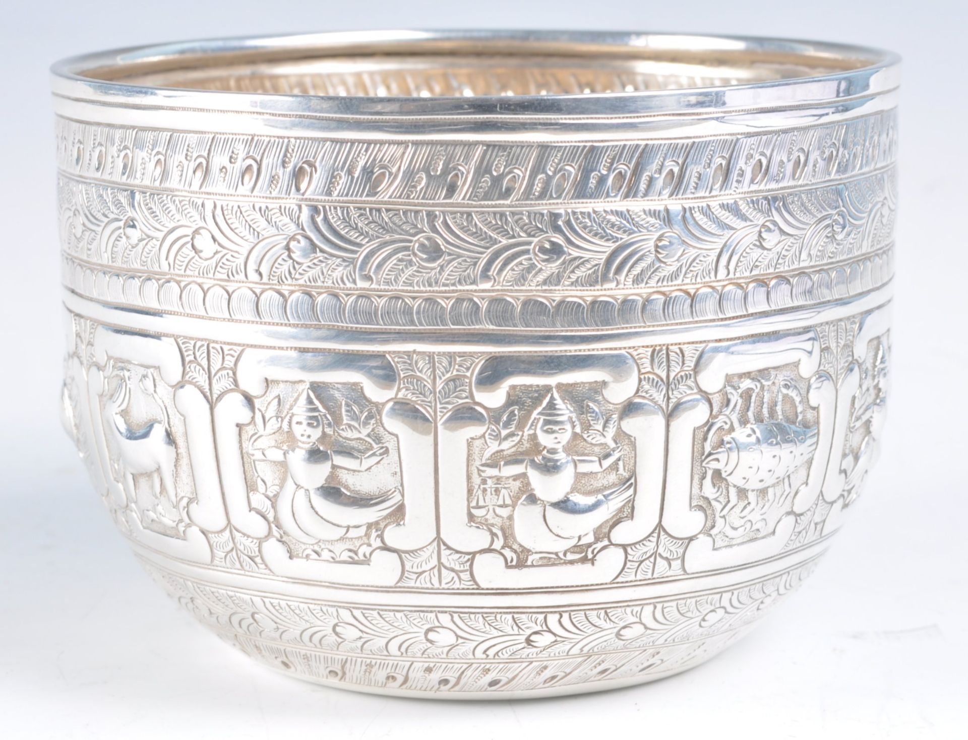 RARE 19TH CENTURY ANGLO INDIAN ZODIAC BOWL - Bild 3 aus 6