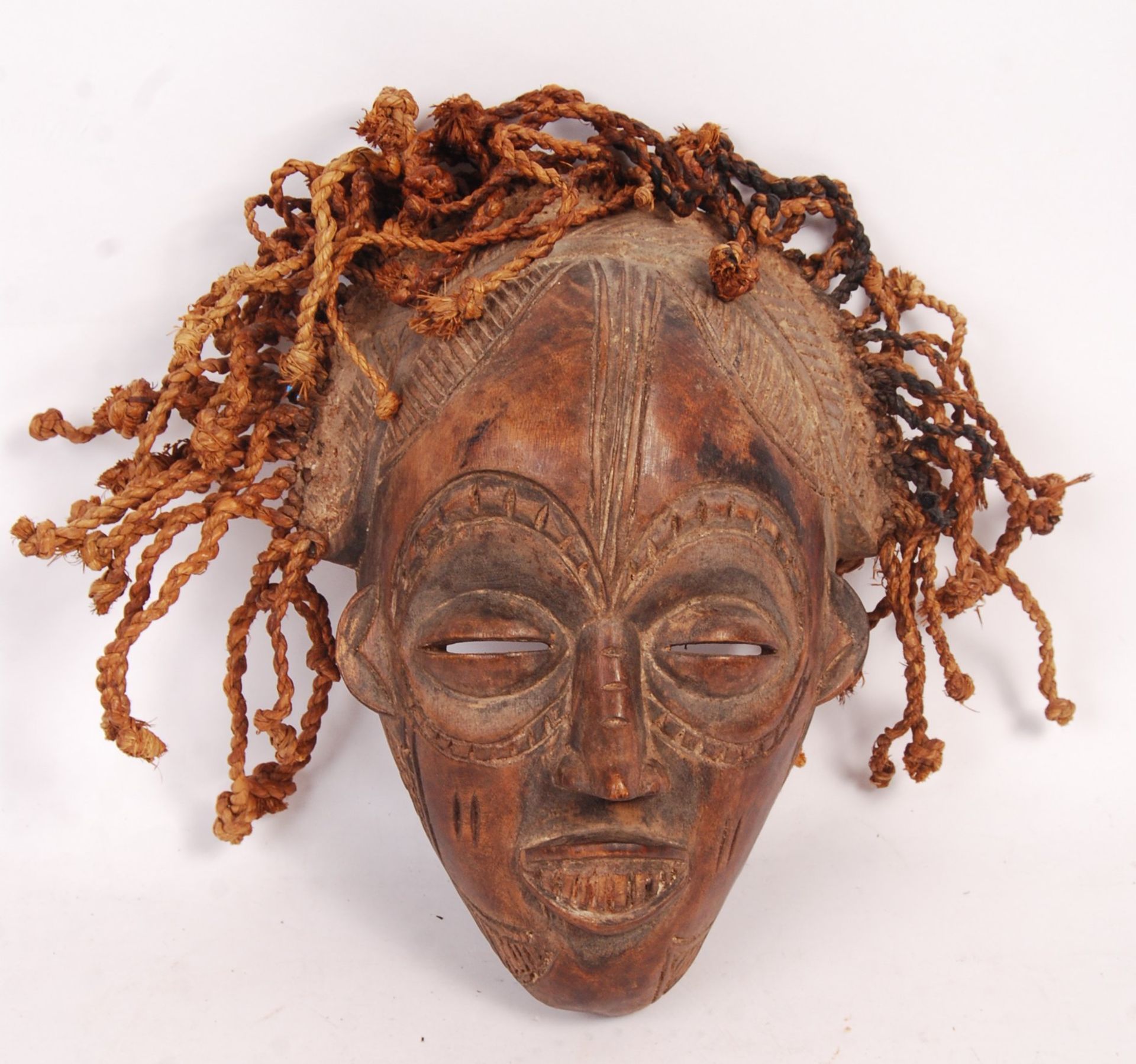 AFRICAN CHOKWE ( TCHOKWE ) CONGO DRC CARVED TRIBAL MASK