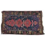 20TH CENTURY PERUVIAN FLOOR CARPET RUG